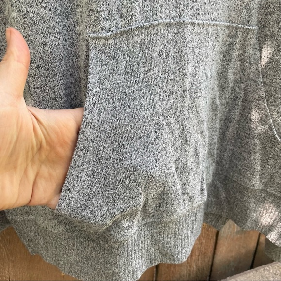 AERIE Women’s Heather Gray Soft 1/4 Zip Sweater Sweatshirt Size Small - Picture 5 of 9